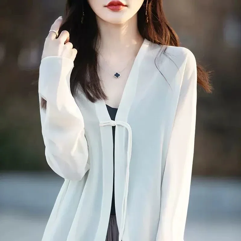 ผู้หญิงบางขนาดใหญ่ SHEER V คอครีมกันแดดเสื้อฤดูร้อนเกาหลีแฟชั่น Beach Holiday TOP น้ําหนักเบาโปร่งใสเกาหลี Clothi