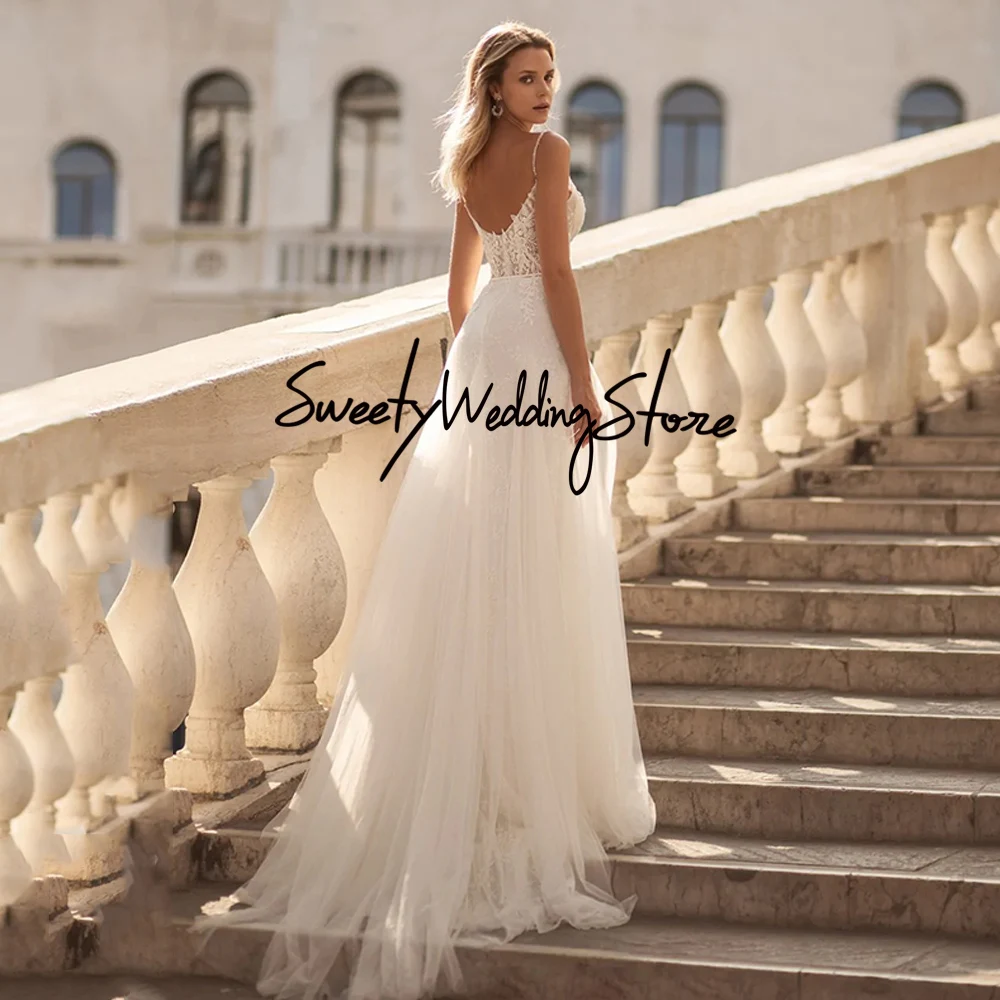 Sexy Boho Wedding Dresses for Bride Ivory Spaghetti Straps V Neck See Through Lace Soft Tulle Beach Bridal Gown Vestido De Noiva