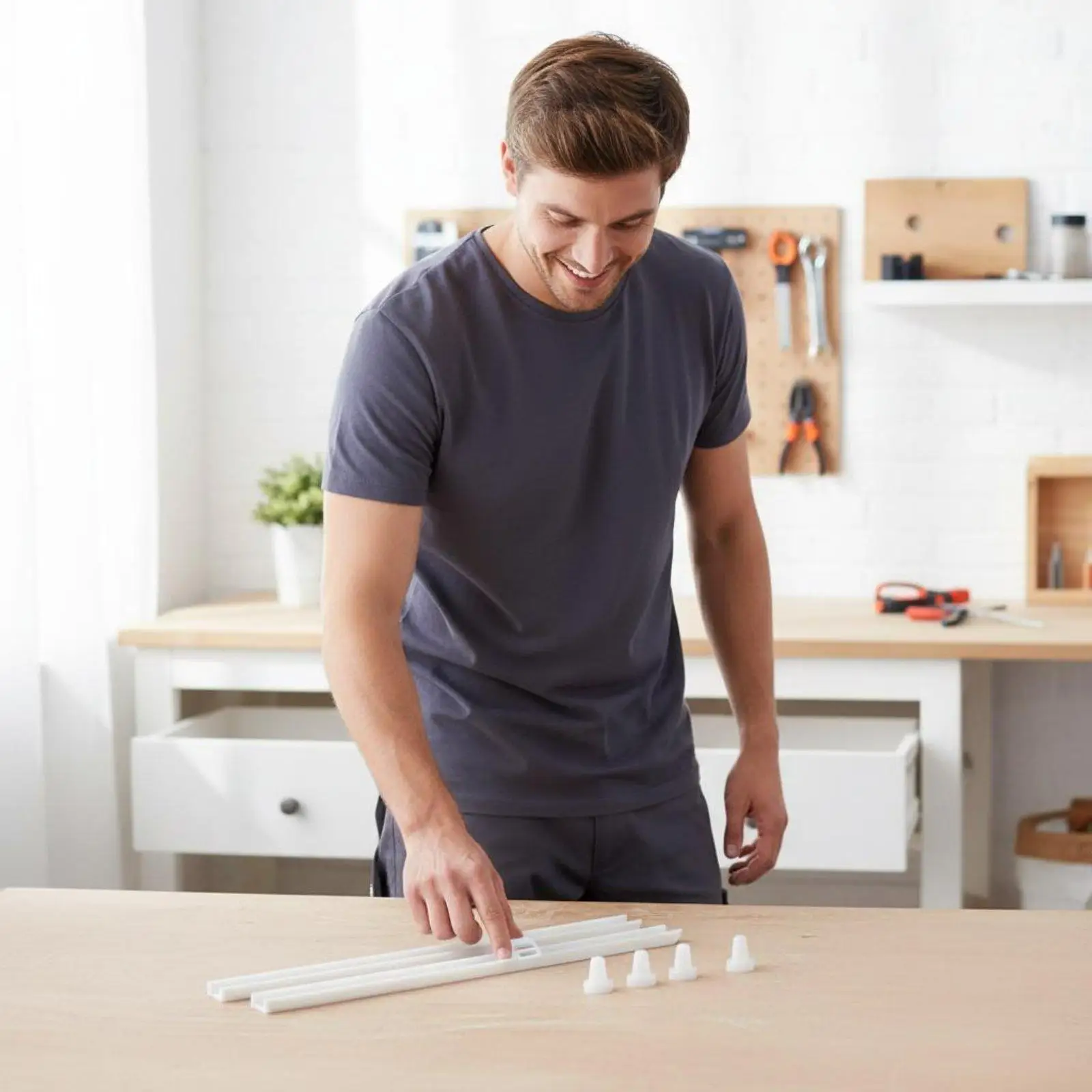 Drawer Slide Rail Home Improvement Supply Plastic Metal Tracks Low Noise Gliding Kit for Cabinet and Desk Drawers
