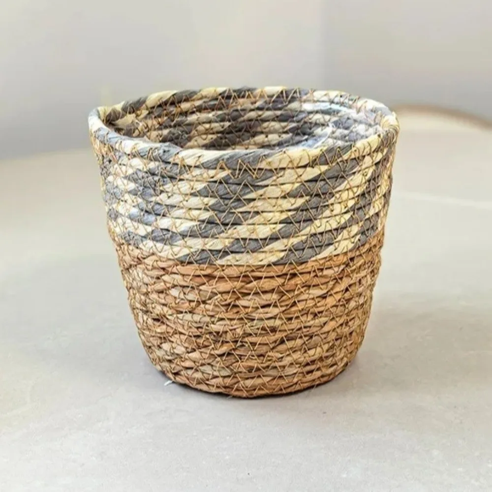 New Rattan Straw Woven Straw Plant Basket Handmade Woven Plant Containers Decorative Planter Basket Rattan Flower Pot