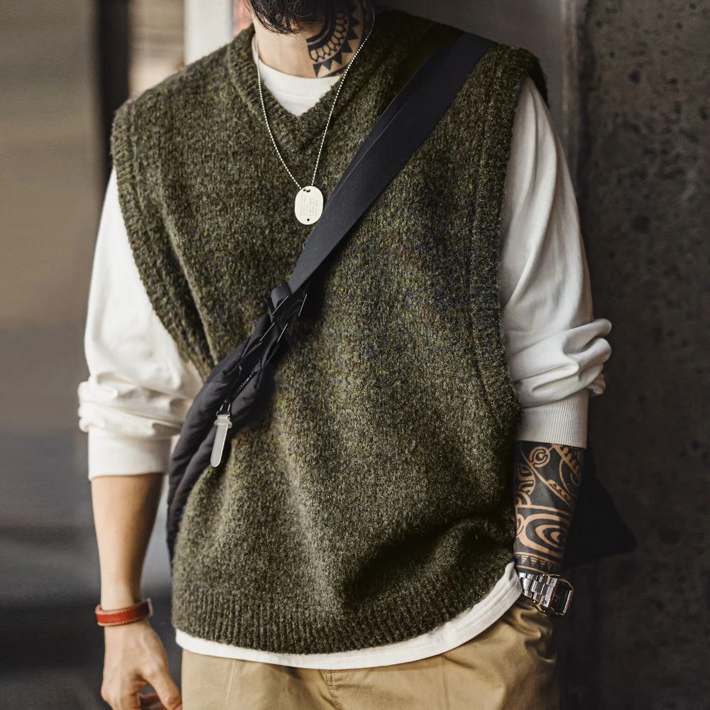 

Winter New Men's Solid Color Sleeveless Sweater Vest American Retro Fashion Trendy High Street Casual Loose Niche Men's Top