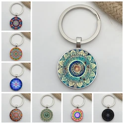 Retro Yoga Mandala Flower Keychain Buddhist Chakra Pattern Glass Keychain Men and Women Car Keyring