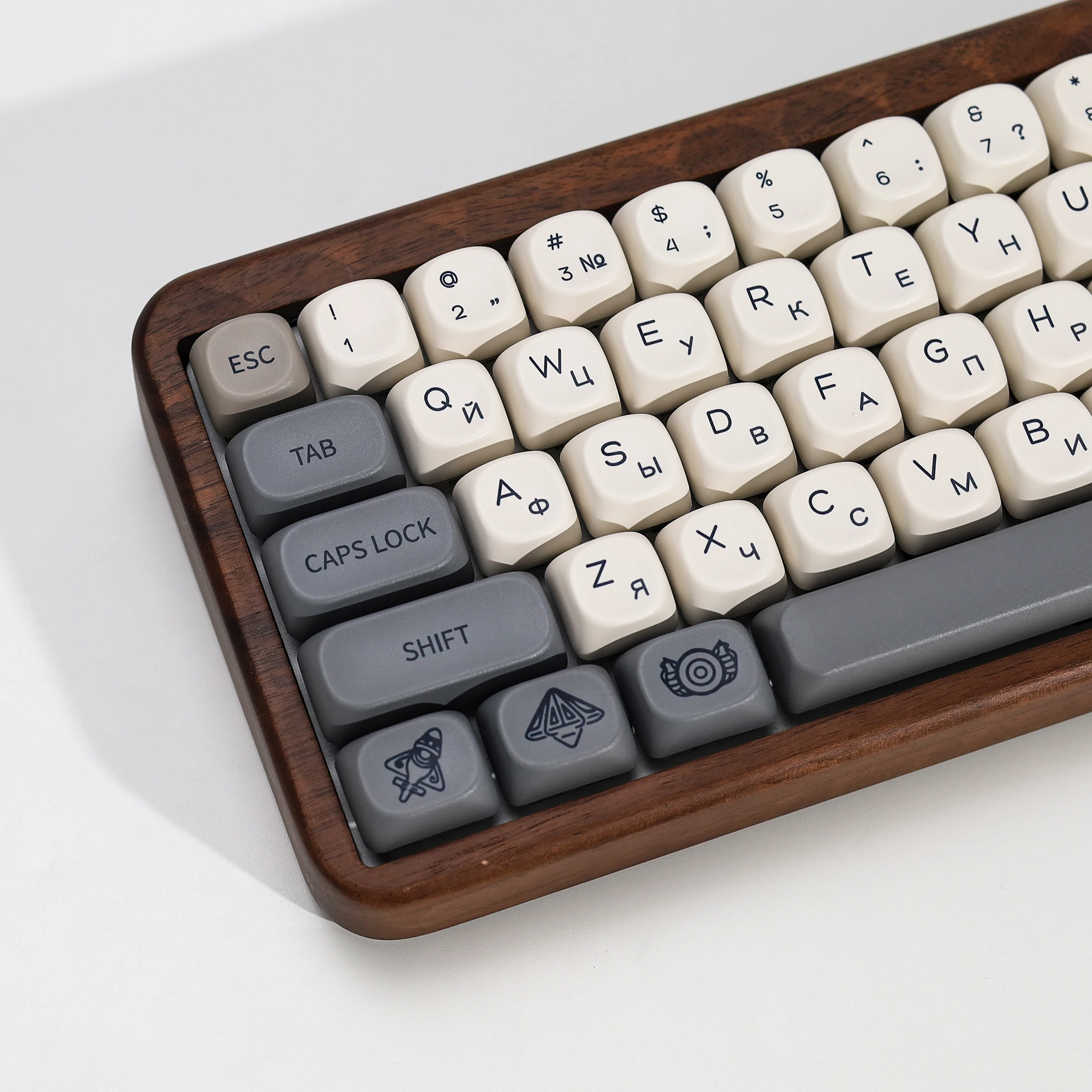 KBDiy Russische Tastenkappen Retro Vision Theme KOA MOA Profil PBT ISO MAC Tastenkappen Maßanfertigung für MX-Schalter 60 Gaming Mechanische Tastatur – Detail 14