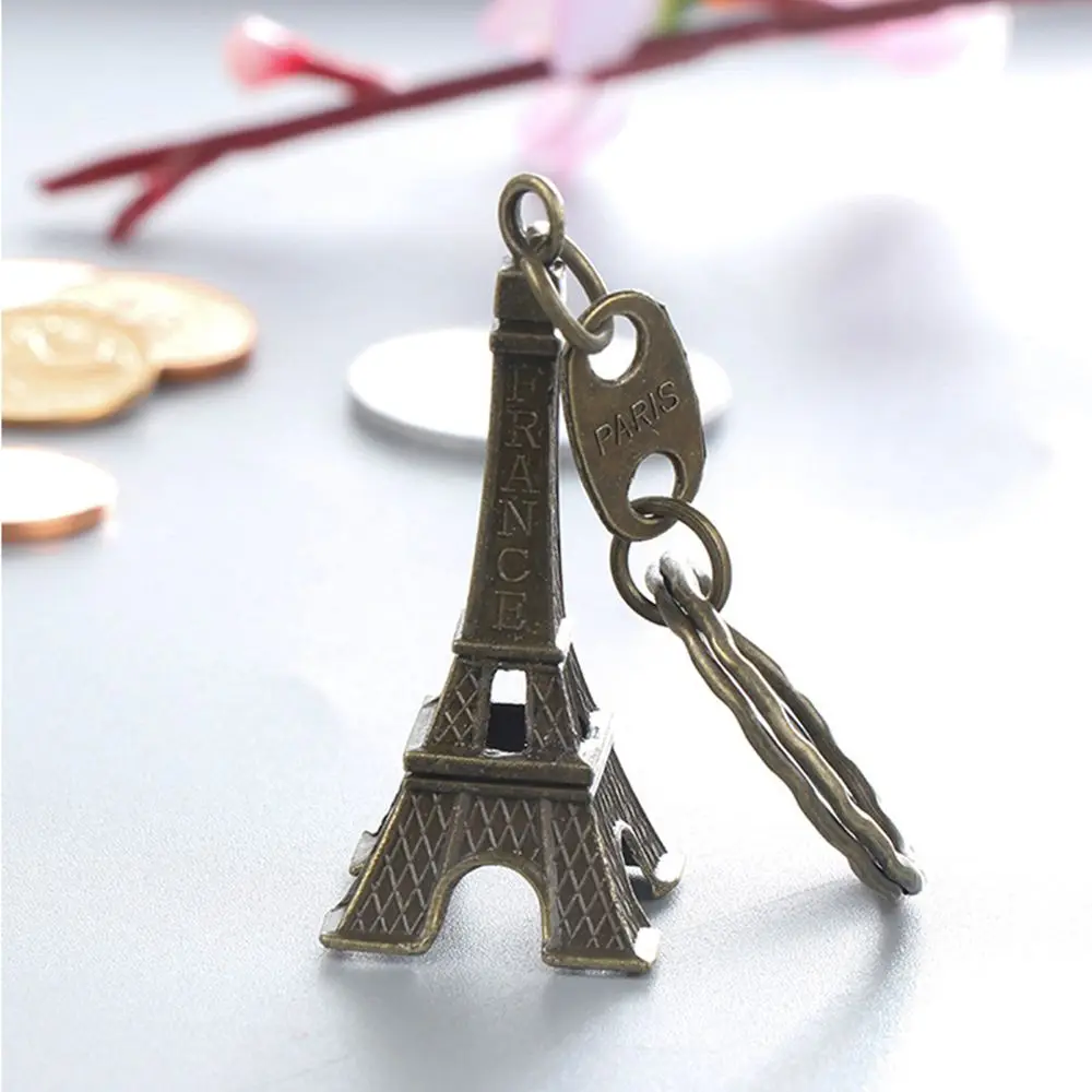 Eiffel Tower Keychain New Car Metal Keyring Retro Bag Hanging Pendant Decoration Paris Tour Souvenirs Gift for Women Men