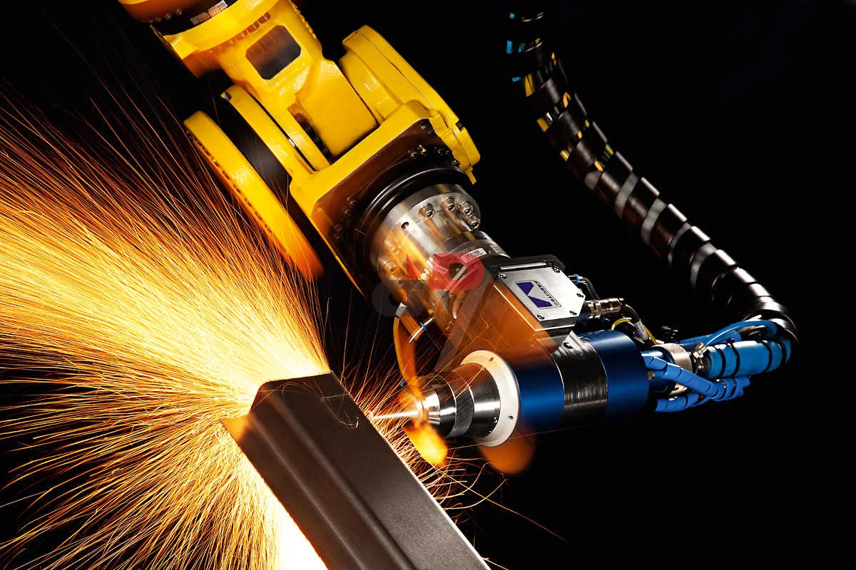 Precitec FormCutter Plus New Highly Productive High Efficiency 3D Robotic Fiber Laser Cutting Head For Metals Cutting