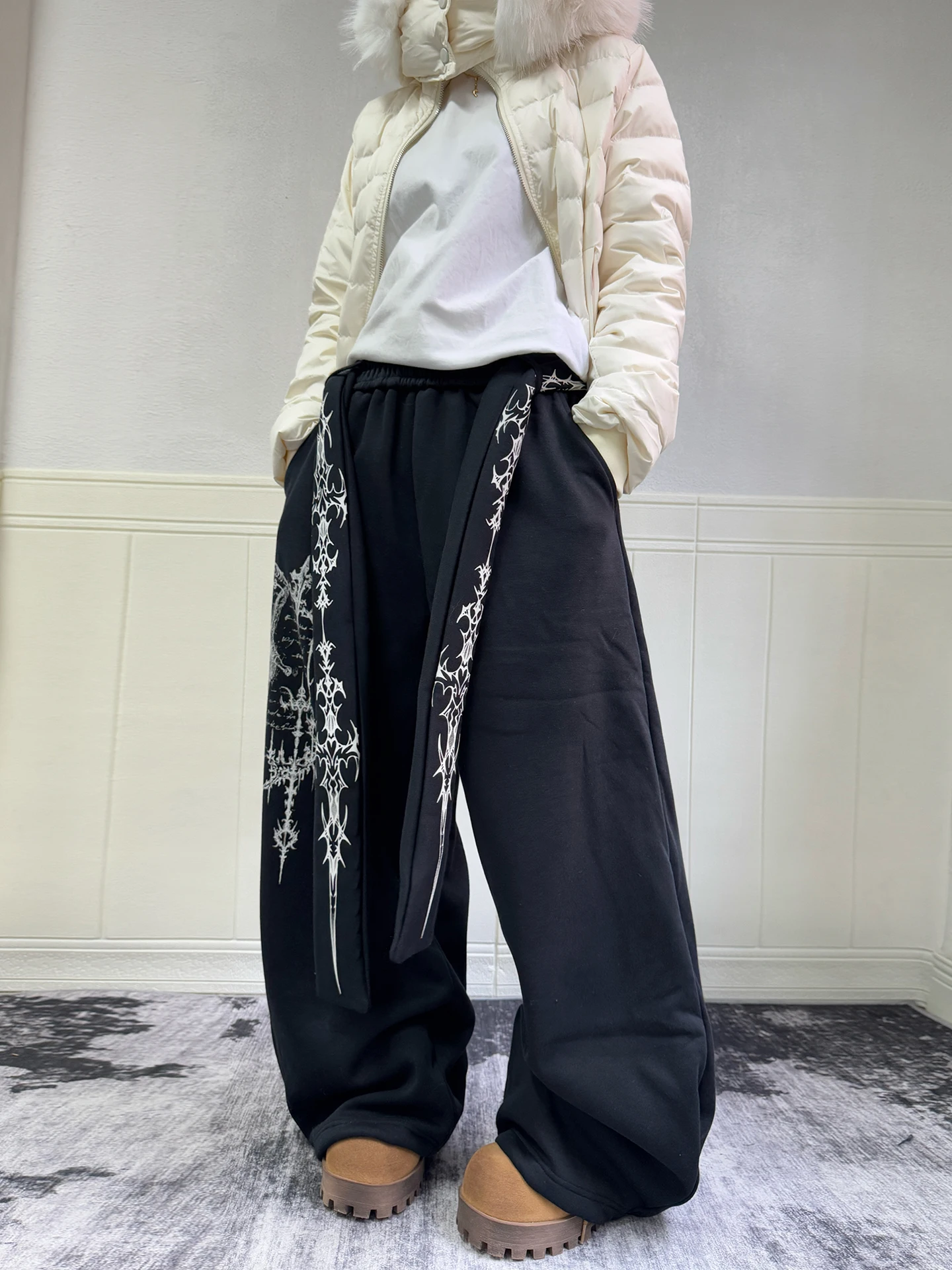 

Loose Fce-lined Wide-leg Casual Pants Women's High-waist Commute Dancing Printed Belted Trousers American High Street Sle