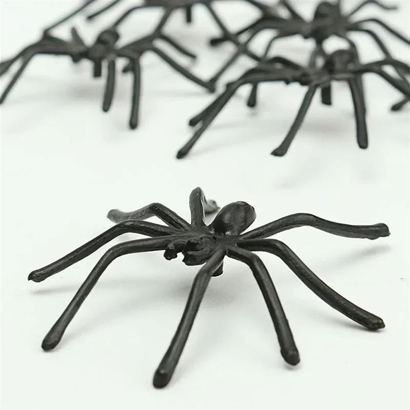 10Pcs Party DIY Decoration Halloween Luminous Rubber Fake Spider Plastic Figure Prank Funny Toy Home Party Decoration Gift