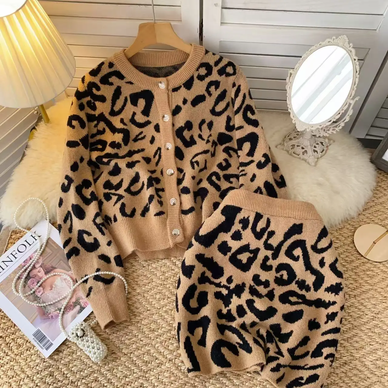 

2025 New Autumn Leopard Sweater Suits O Neck Single Breasted Tops+High Waist Slim Skirt Streetwear Hotsweet Two Pieces Sets