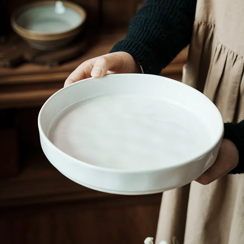

Винтажная керамическая тарелка с волнистым дизайном, однотонное круглое блюдо, глубокая обеденная тарелка для ресторана, домашняя посуда