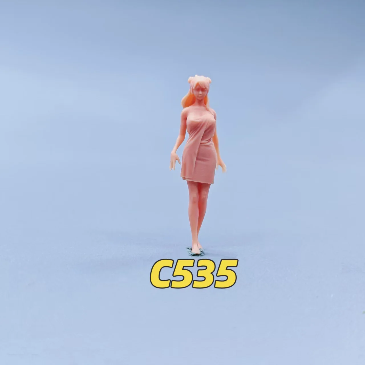 1/64 1/43 ตุ๊กตารุ่นเรซิ่นเสื้อคลุมอาบน้ําสาว Unสี Miniatures Diorama มือวาด C531 C535