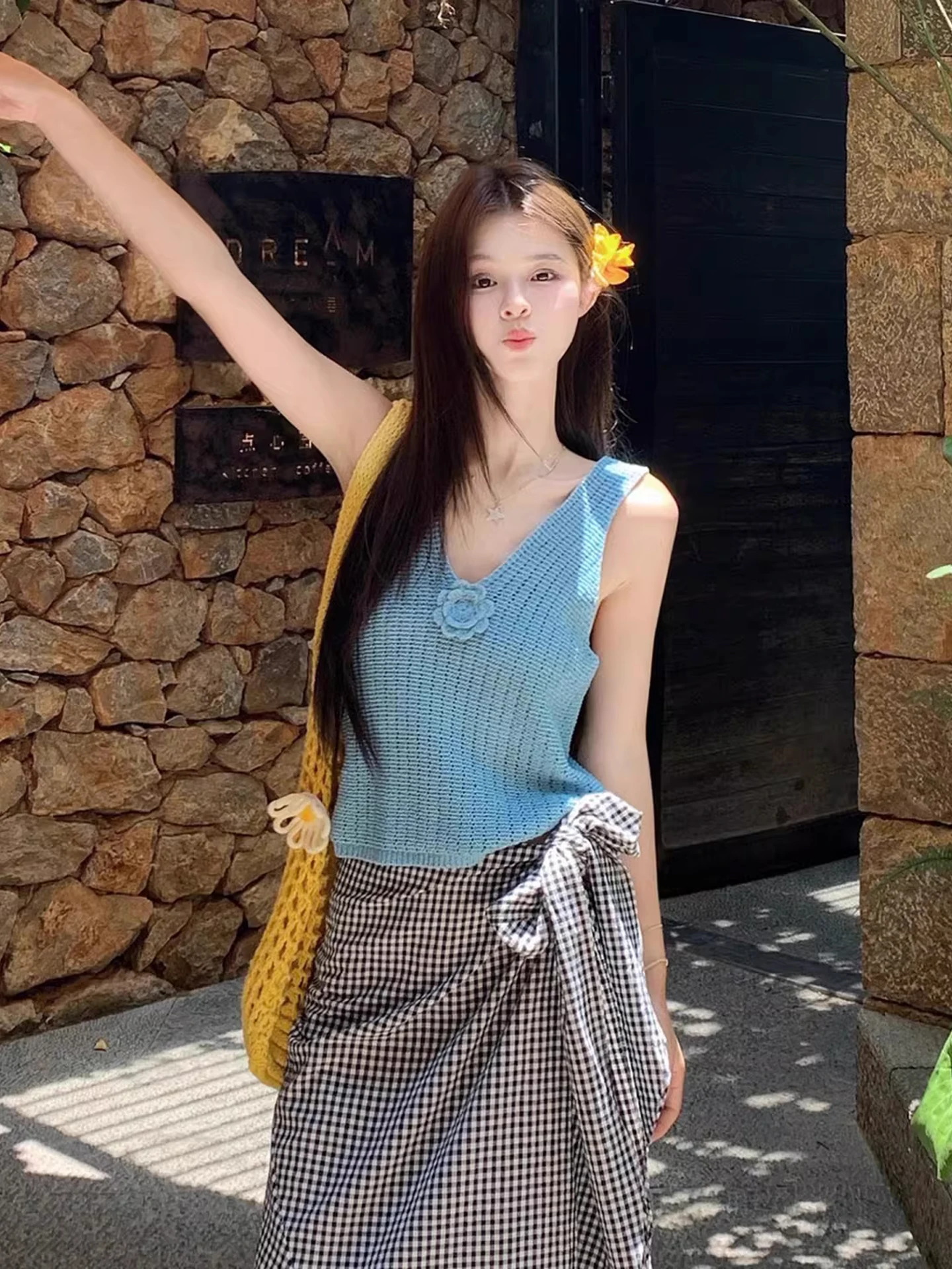 Elegant Knitted Short Vest Women's Summer Outerwear Design Hollow out Shoulder Strap Top Floral 3D Embroidery Commute Style