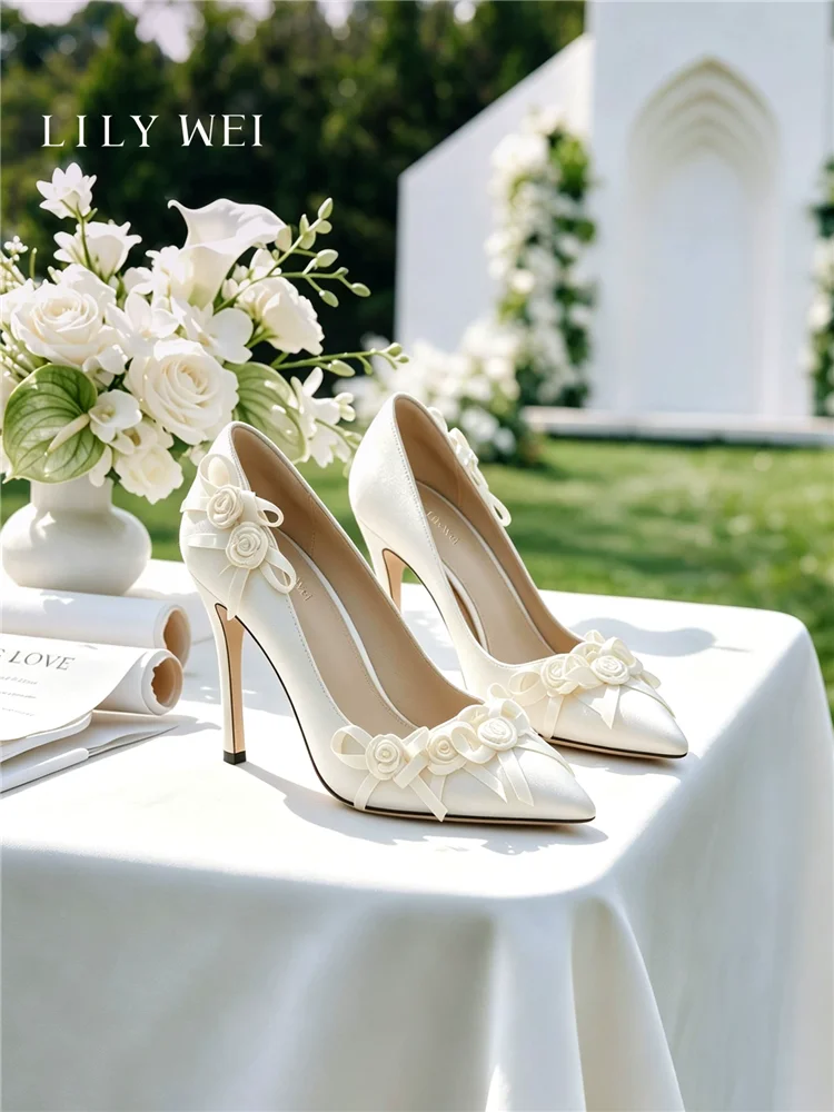 Autumn new pointed shallow mouth silk ribbon flower wedding shoes banquet large size small size widened high heels women's shoes