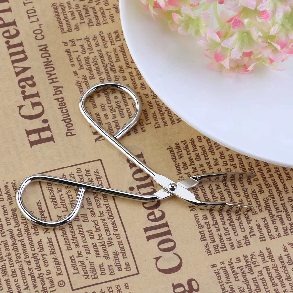 8.5cm Silver Stainless Steel Eyebrow Tweezer Slanted Edge Facial Hair Remover Eyebrow Trimmer Nose Hair Tweezer Craft Accessory