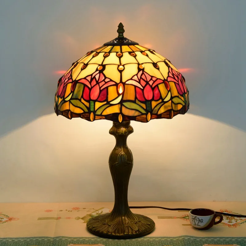 American countryside retro red tulip Tiffany table lamp hotel bedroom bedside table lamp