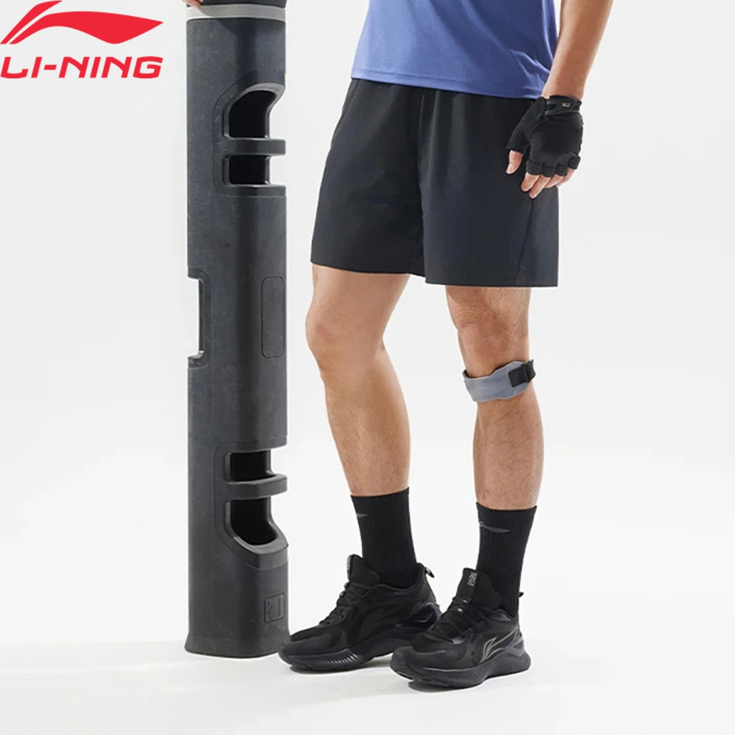 

Мужские тренировочные шорты Li-Ning AT DRY FREEZE 873% полиамид 12,7% эластан стандартного кроя с подкладкой и регулируемой талией AKSV121