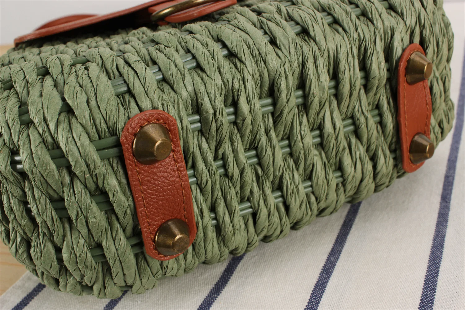 Vintage Wind Single Shoulder Crossbody Straw Bag Tote Summer Beach Straw Bag