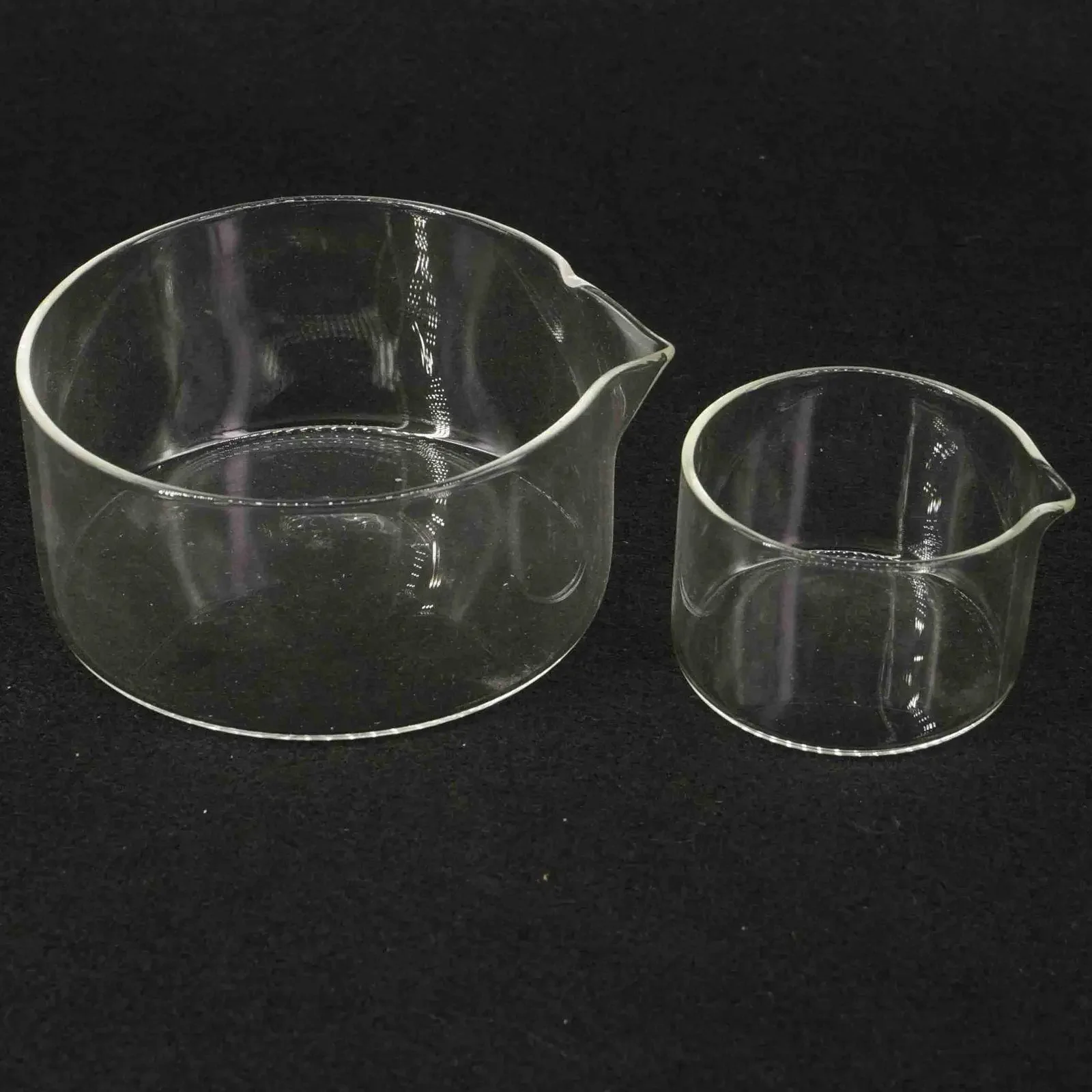 Lab Glass Crystallizing Dishes 60/90/100/125mm O.D with Spout Crystallization Experiment