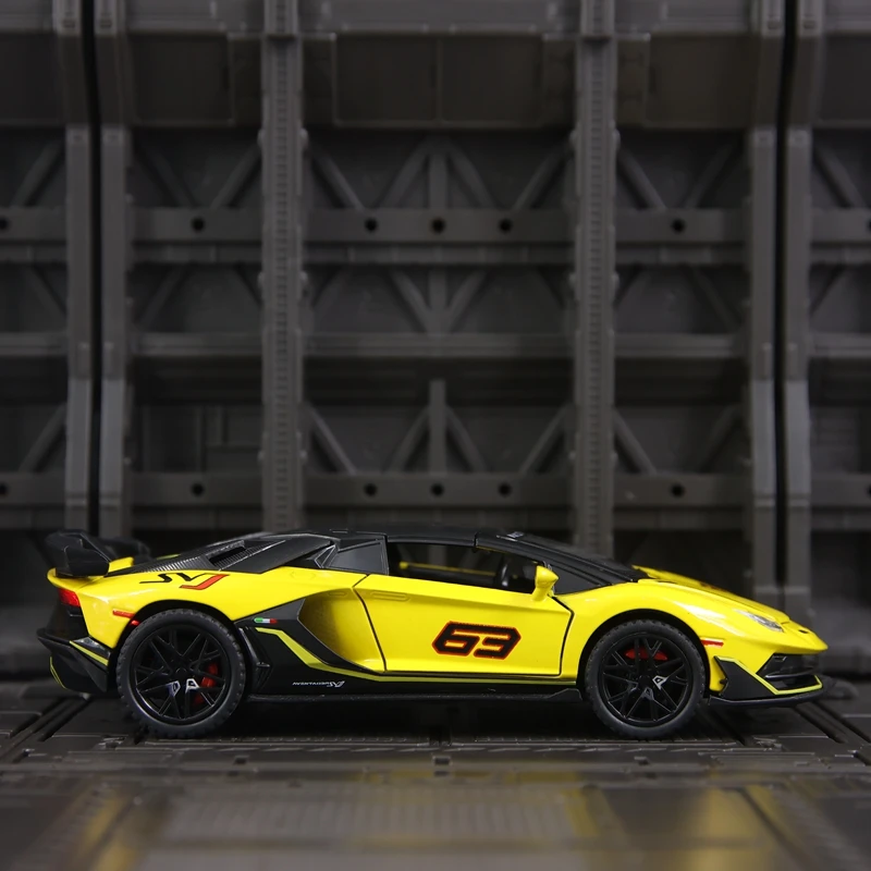1:32 Lamborghini SVJ63 modelo de coche de aleación, puertas y capó de motor, el maletero se puede abrir para juguetes para niños