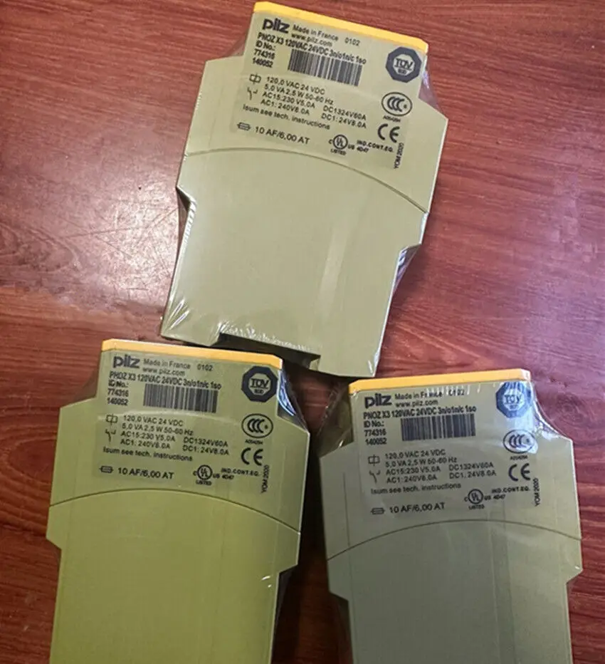 

1 шт. Новое реле безопасности PILZ 774316 PNOZ X3