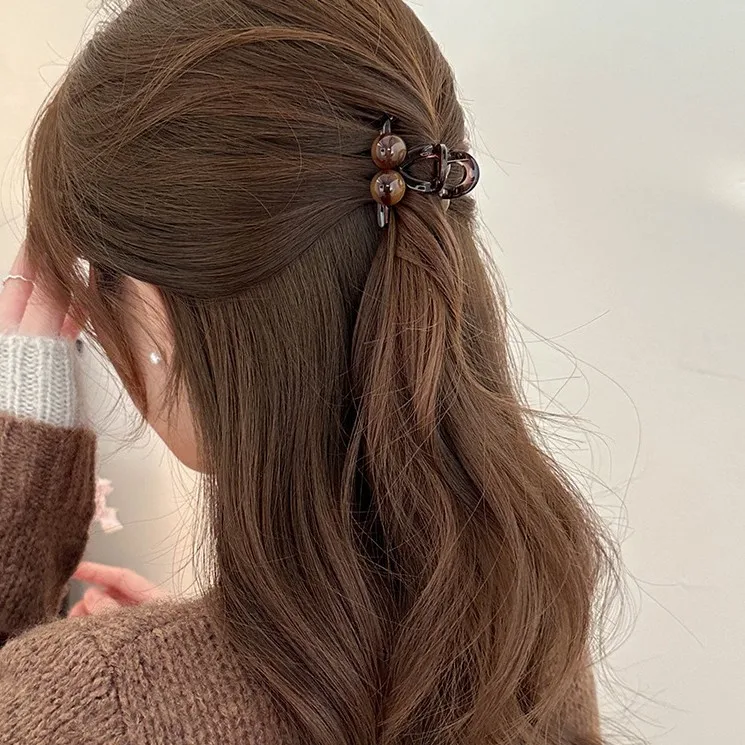 2025年ラグジュアリーミニクリップアンバー、パールアクセント付きスモールヘアピン、滑り止めサイドクリップ、女性用シック