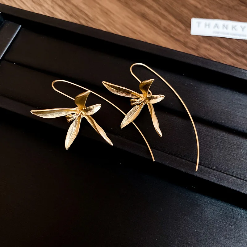 جديد خمر المعادن القزحية زهرة أقراط للنساء موضة الأذن اكسسوارات مكتب مجوهرات الحفلات #4