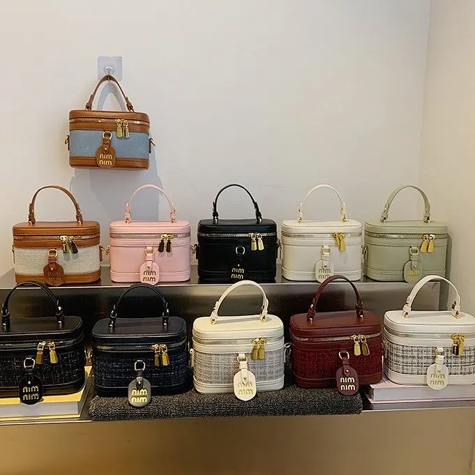 メッセンジャースタイルの女性用おむつバッグ-エレガントなレザー-クロスボディトート-大容量-ファッショナブルなデザイナー通勤用ショルダーバッグ