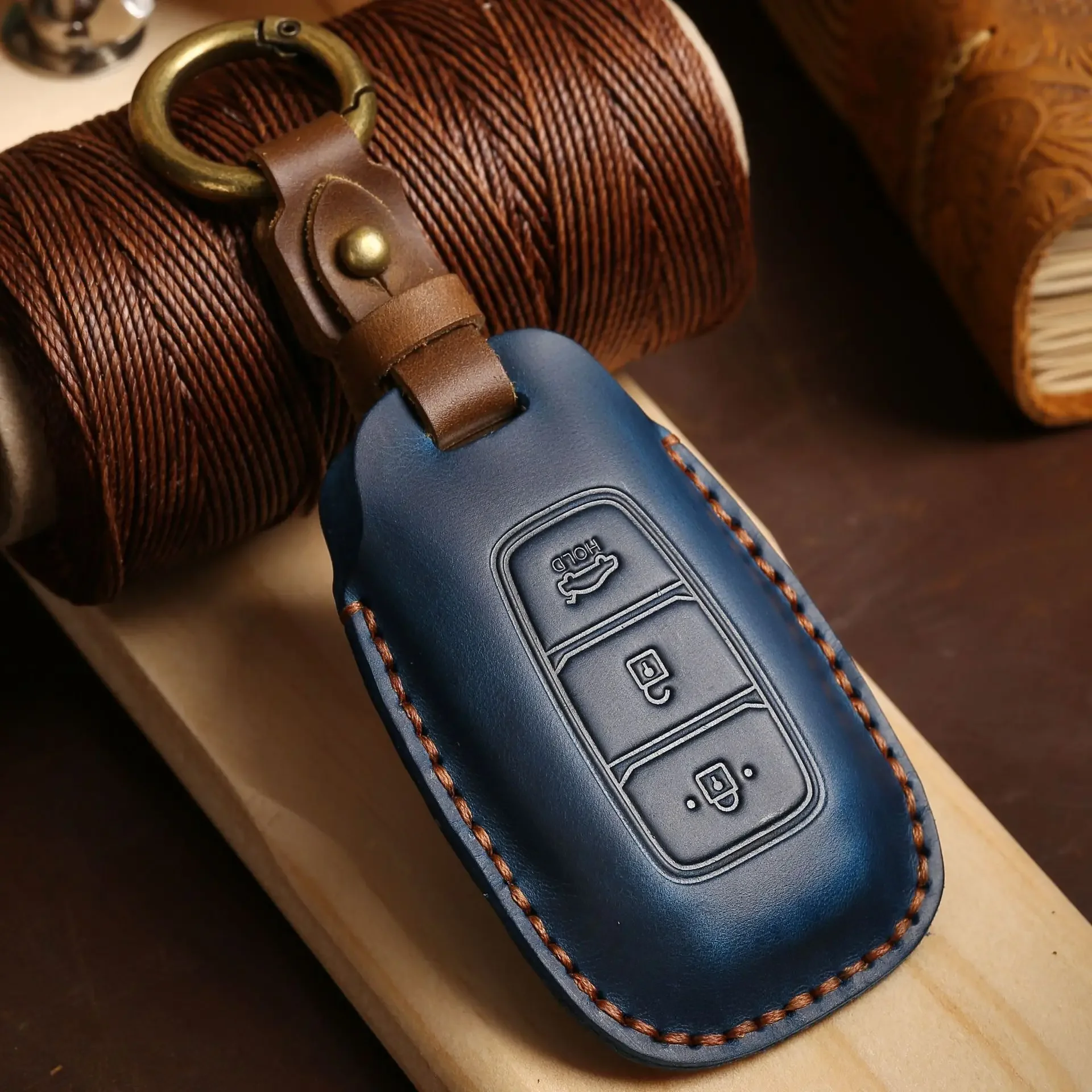 

1pc Leather Car Key Case For Hyundai Santa Fe TM 2019 I30 2018 Solaris Azera Elantra Grandeur Accent Keyless Accessories