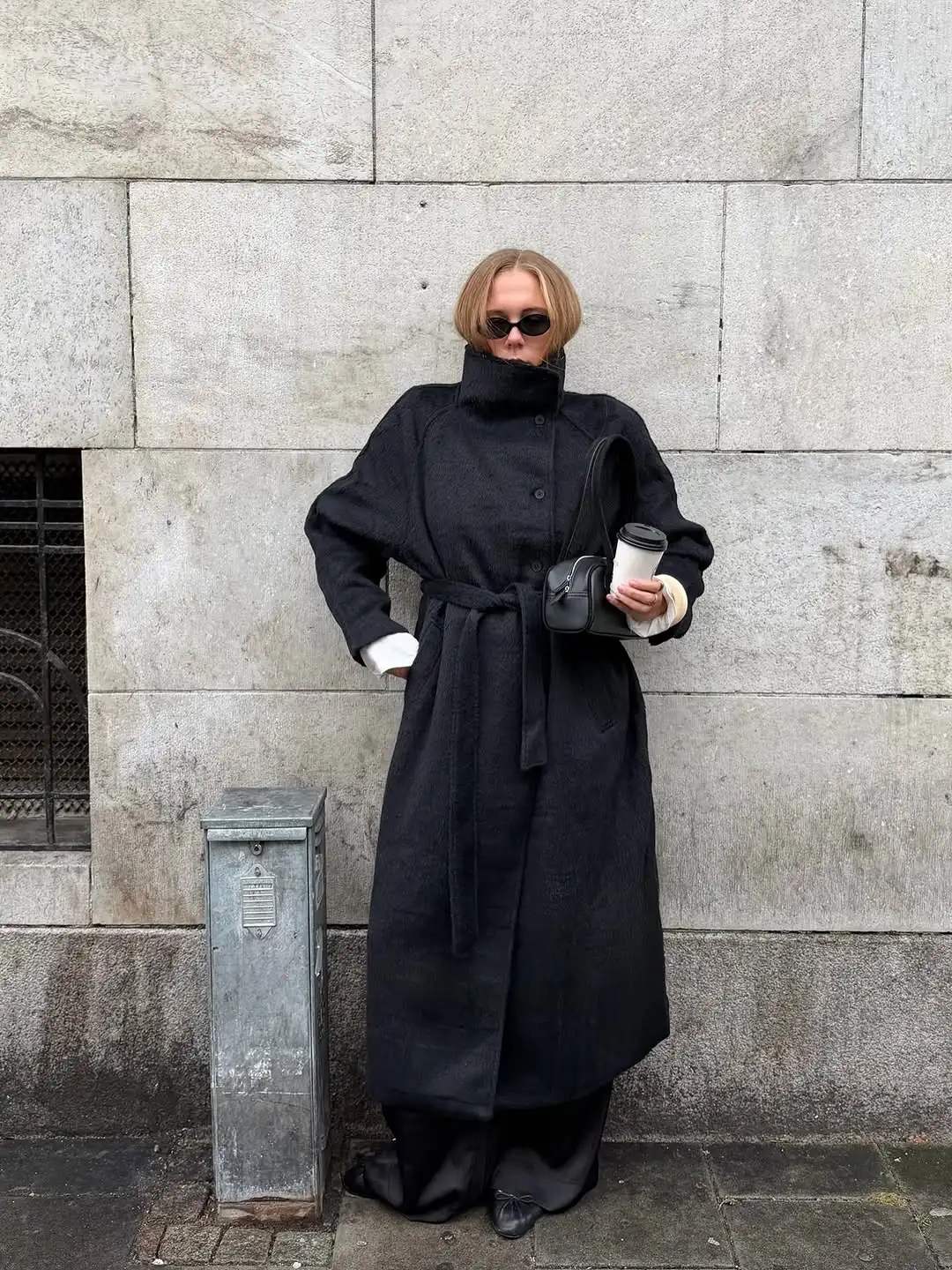 

Women Solid Stand Collar Lace Up Long Coat Elegant Single Breasted Full Sleeve Waist Cinching Coats 2025 Lady Winter Street Wear