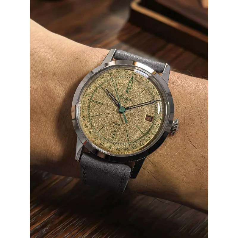 Desert and Forest Thin Manual Red Calendar Limited Men's Waterproof Retro Mechanical Watch