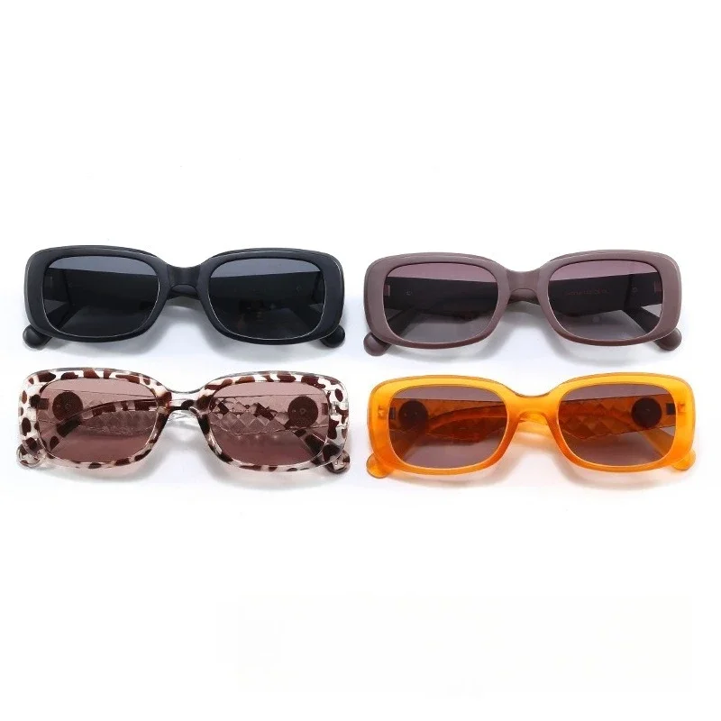

2025 New Square Sunglasses - Bold Letter Frame UV400 Polarized Lenses Unisex Retro Oversized Glasses Lightweight & Stylish