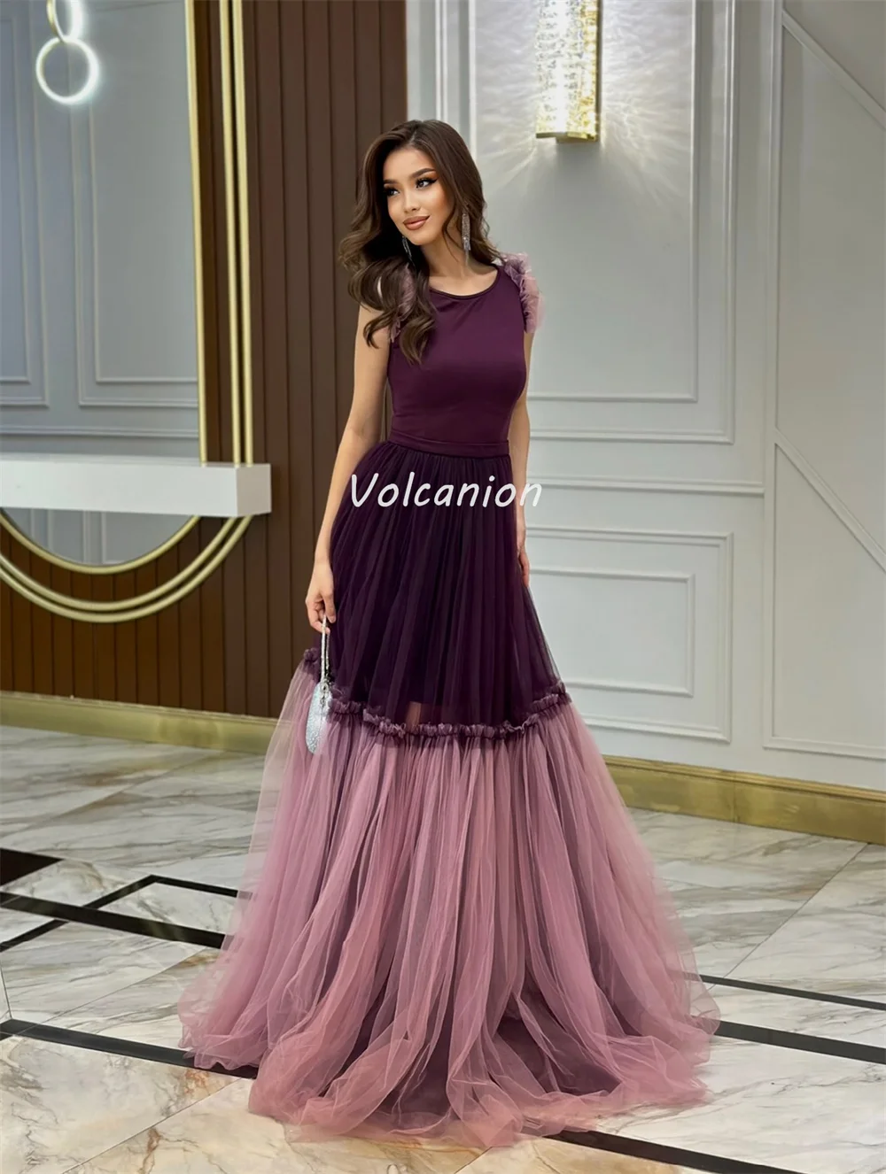 맞춤형 현대 스타일 크기 사용 가능 Tulle Draped Ruched Ball 가운 보석 긴 드레스 맞춤형 행사 드레스 고품질
