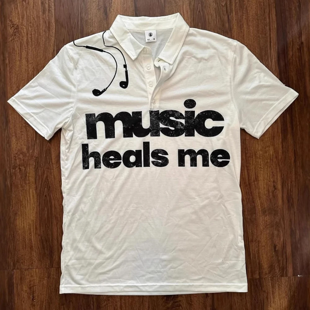 Y2K قميص بولو بأكمام قصيرة نمط مطبوع بأكمام قصيرة قوطي داكن ريترو ستايل صيفي ملابس الشارع