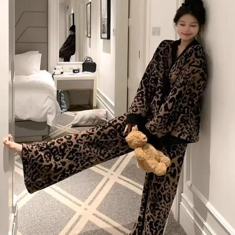 

Leopard Print Winter Women's Pajama Set Coral Fleece Pj Thicken Half-Pile Sleepwear Set Fashion Nightwear Keep Warm Homewear