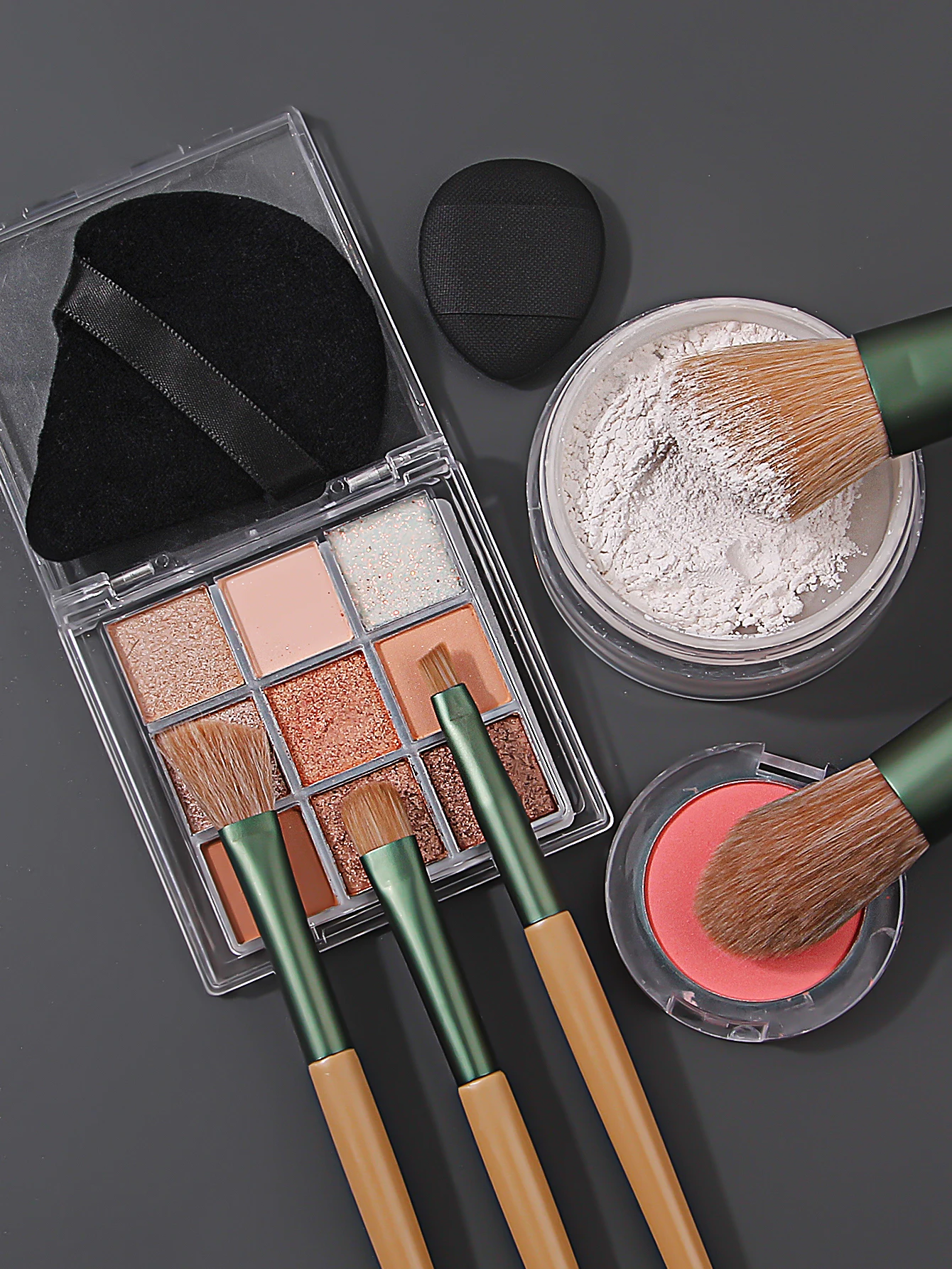 16 قطعة من فرشاة بودرة الوجه متعددة الوظائف، وفرشاة أحمر الخدود ومجموعة فرش المكياج ومجموعة منتفخة مسحوق إسفنجية للمكياج غير لاصقة #5