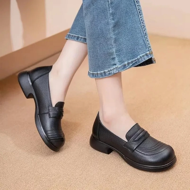 أحذية بدون كعب للسيدات موضة ربيع وخريف 2025 عالية الجودة من الجلد الطبيعي أحذية بدون كعب بكعب سميك أحذية كلاسيكية مريحة للسيدات #2