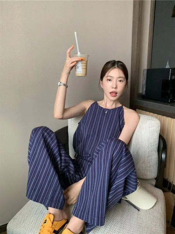 

Minimalist Striped Suits Design Drawstring Sleeveless Blue Cropped Tops Casual Pleated Versatile Wide-leg Pants Two-piece Set