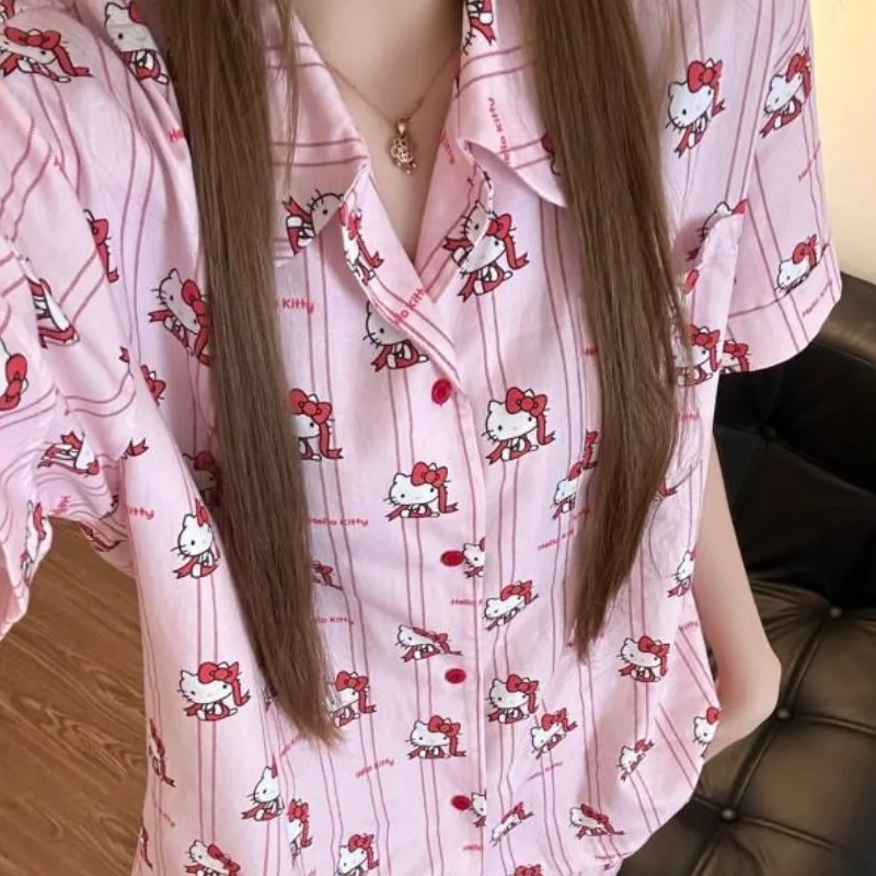 

Полосатая ночная одежда Sanrio Hello Kitty, женская одежда для сна, весенне-осенний новый комплект с короткими рукавами и брюками, комплект домашней одежды для студентов, можно носить на улице