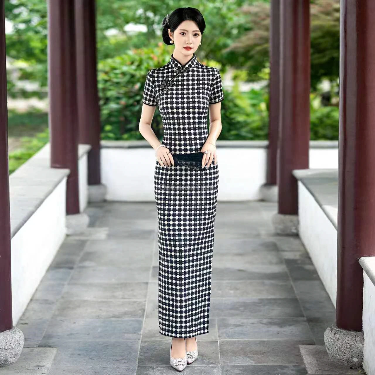 

Модное платье-ципао 2026 года в винтажном традиционном стиле для повседневной носки, элегантное, стройнящее, в китайском стиле.