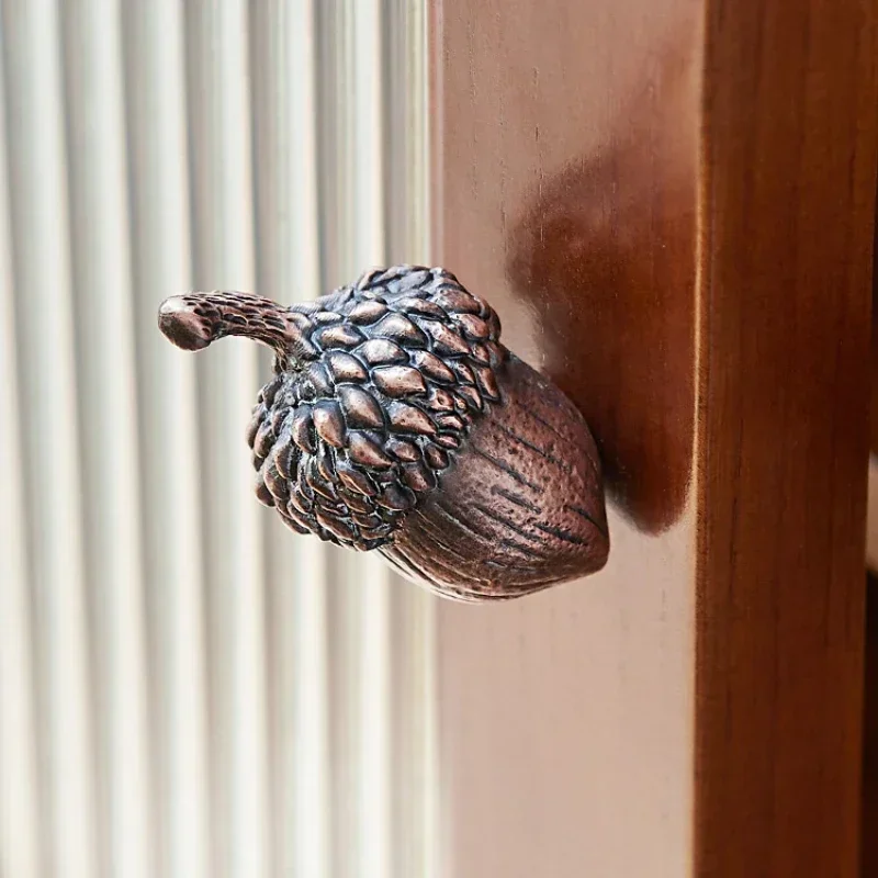 American Retro Acorn Door Drawer Knobs and Handles Tatami Wardrobe Shoe Wine Cabinet Door Single Hole Handles for Furniture