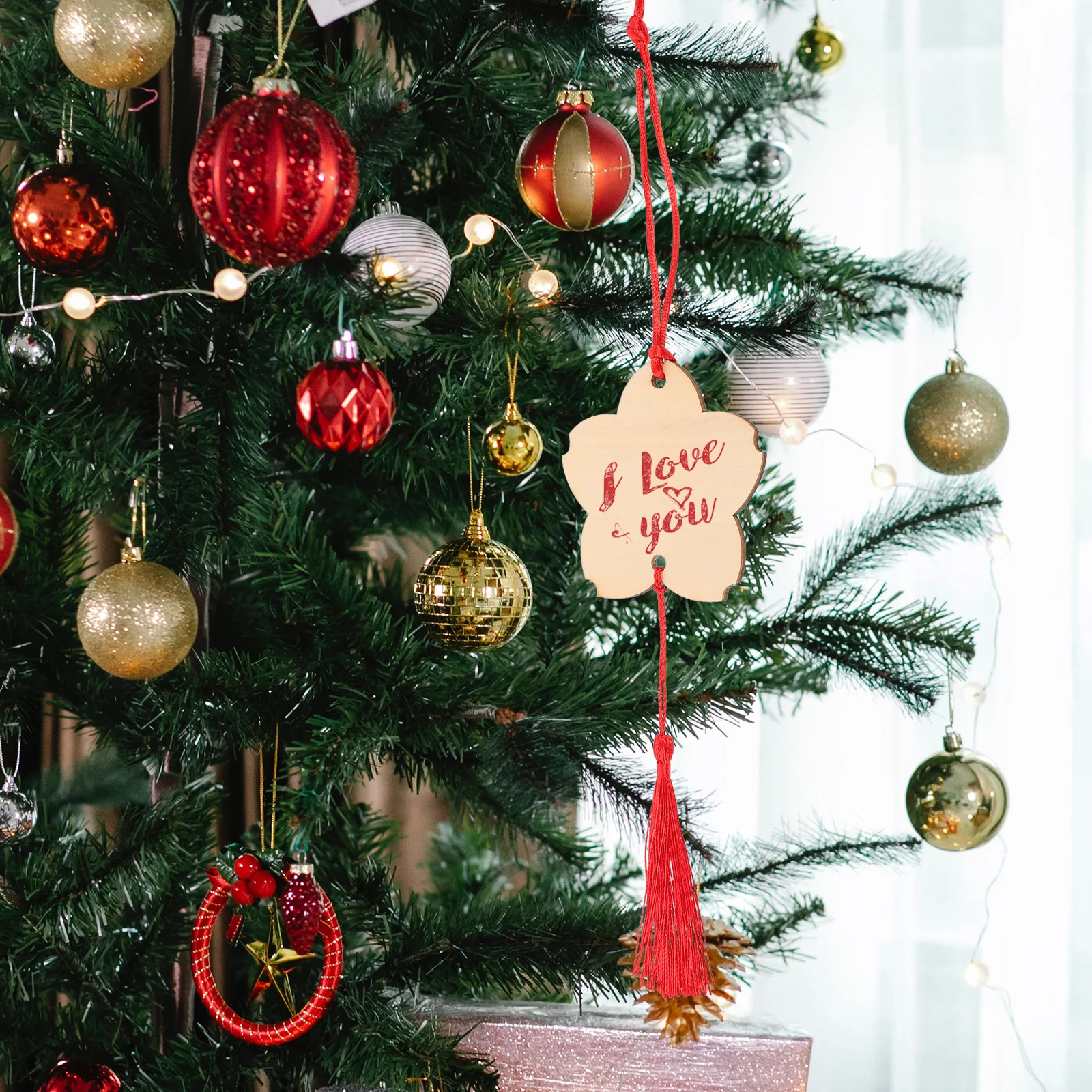 

6Pcs Creative Shaped Wooden Pendants Sturdy Blank Wish Tags for Christmas Gifts
