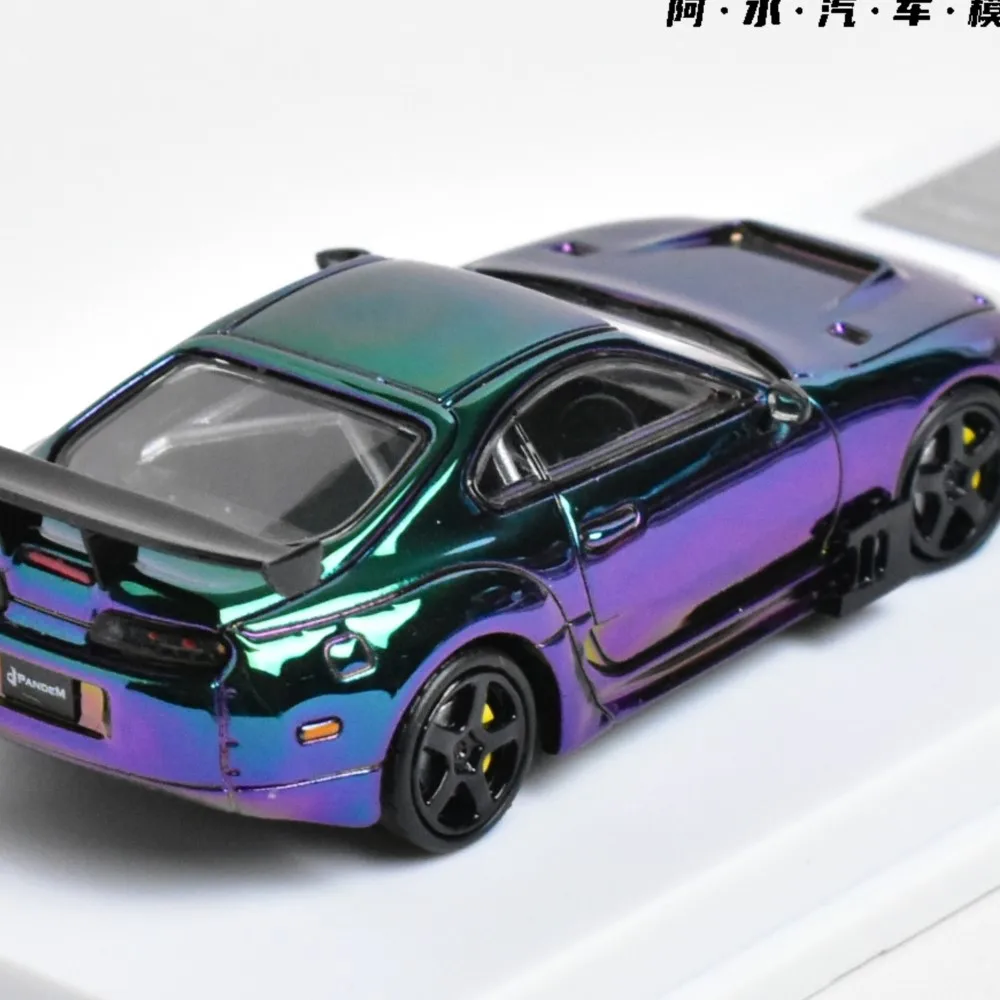 

Коллекционная литая под давлением модель автомобиля LMLF 1:64 с эффектом памяти A80