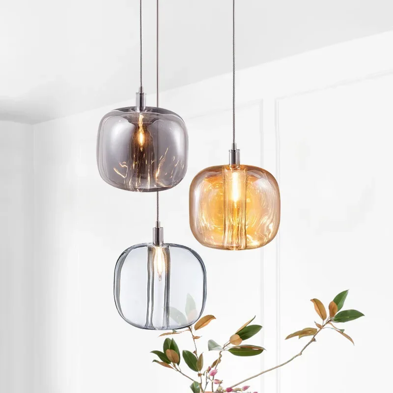 

Postmodern minimalist three-head chandelier creative bedroom bedside small chandelier personalized bar restaurant light luxury