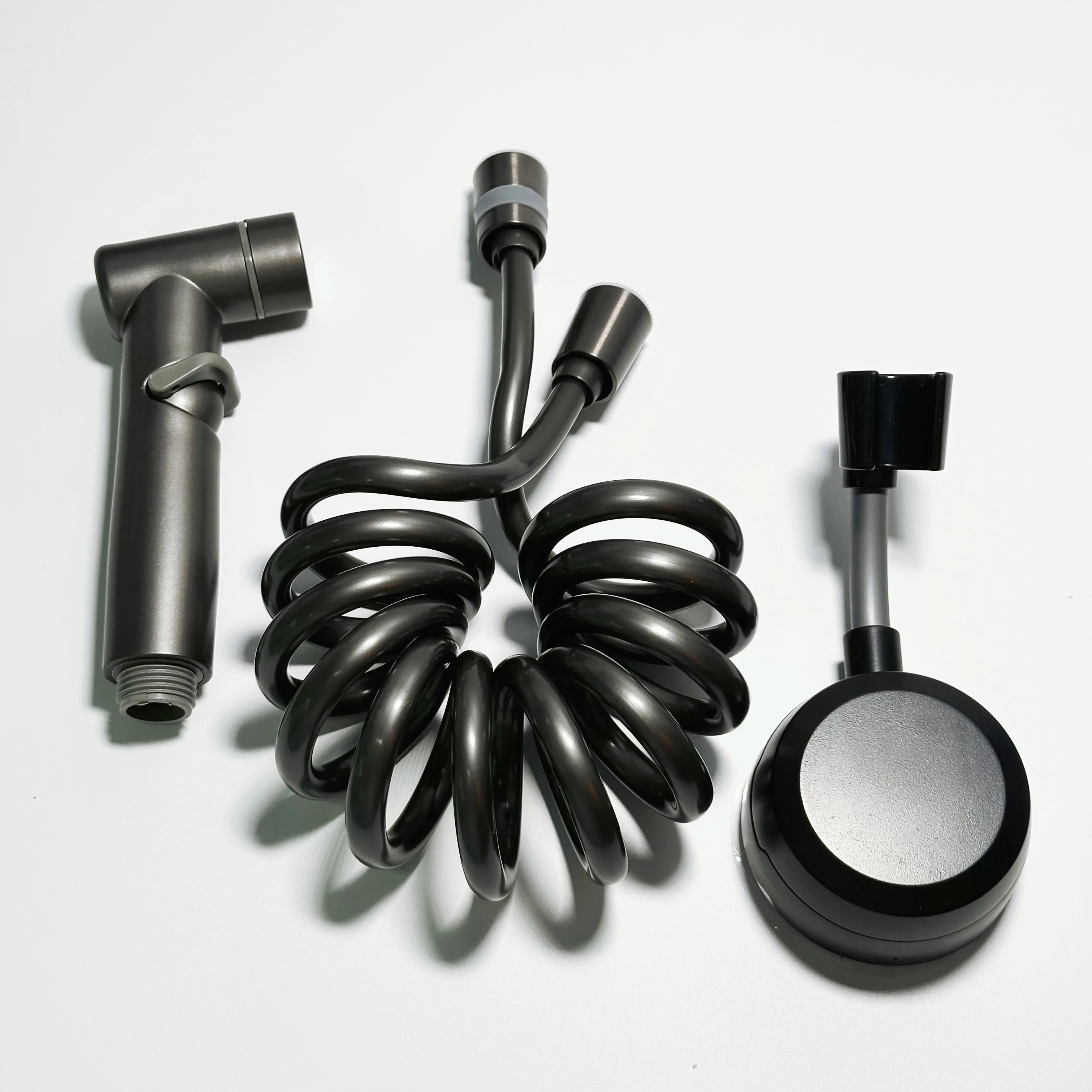 Rotary Flow Control Spray Gun with Flexible Hose & No-Drilling Holder – Hands-Free Operation, Steady Water Output