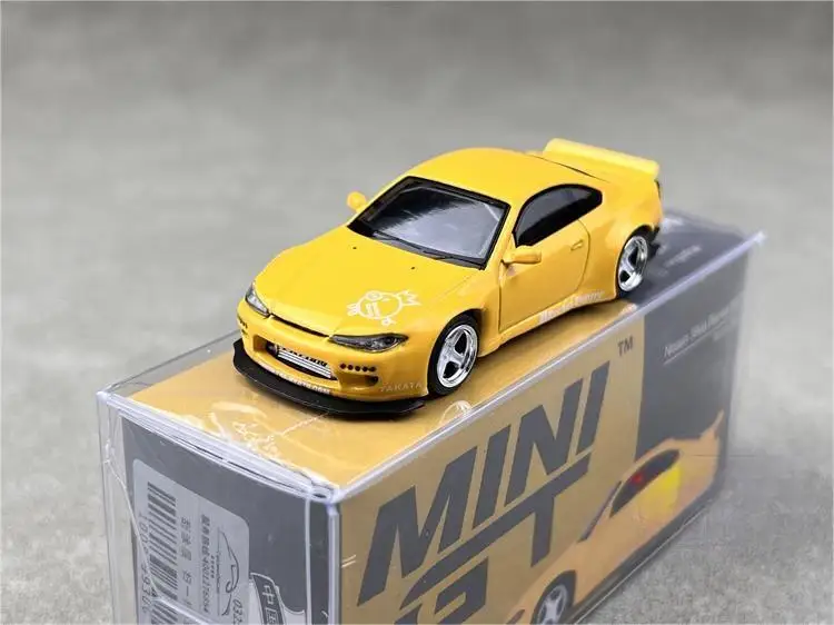 MINI GT 1/64 #643 Nissan Silvia (S15) Rocket Bunny Bronze Yellow Die-cast Alloy Car Model Collection Display Gift