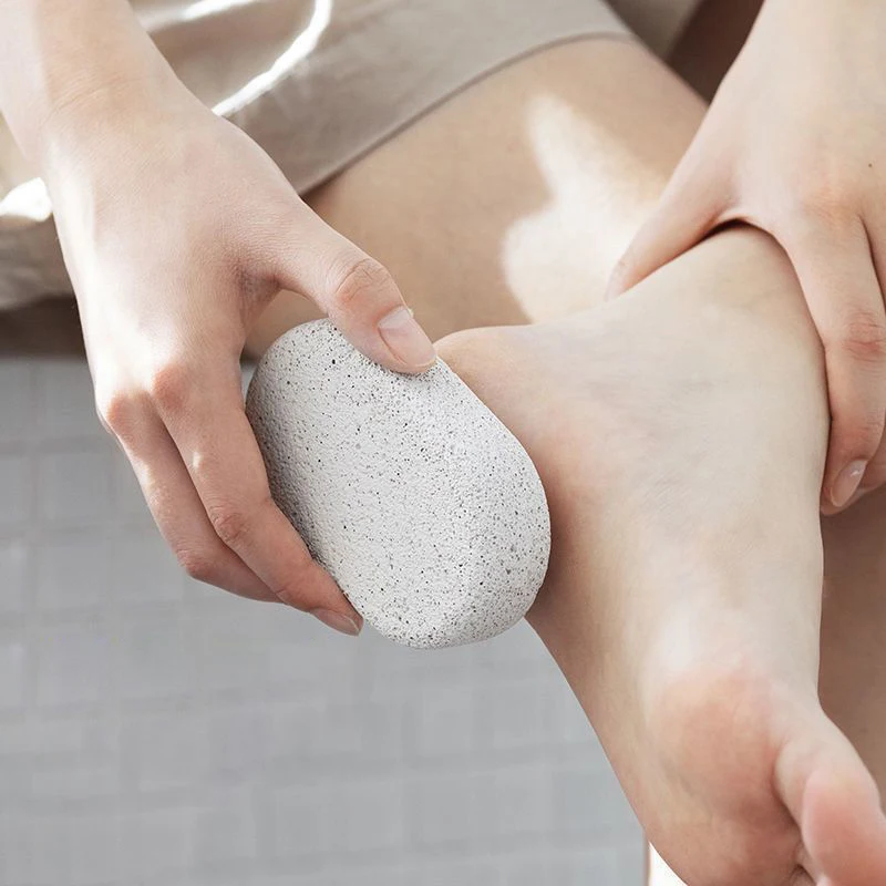 Piedra volcánica pómez natural: herramienta para el cuidado de los pies para exfoliar callos y eliminar la piel muerta y dura
