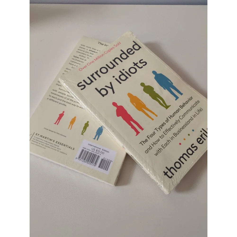 محاط بالبلهاء أنواع السلوك البشري الأربعة بقلم توماس إريكسون رواية الأكثر مبيعاً