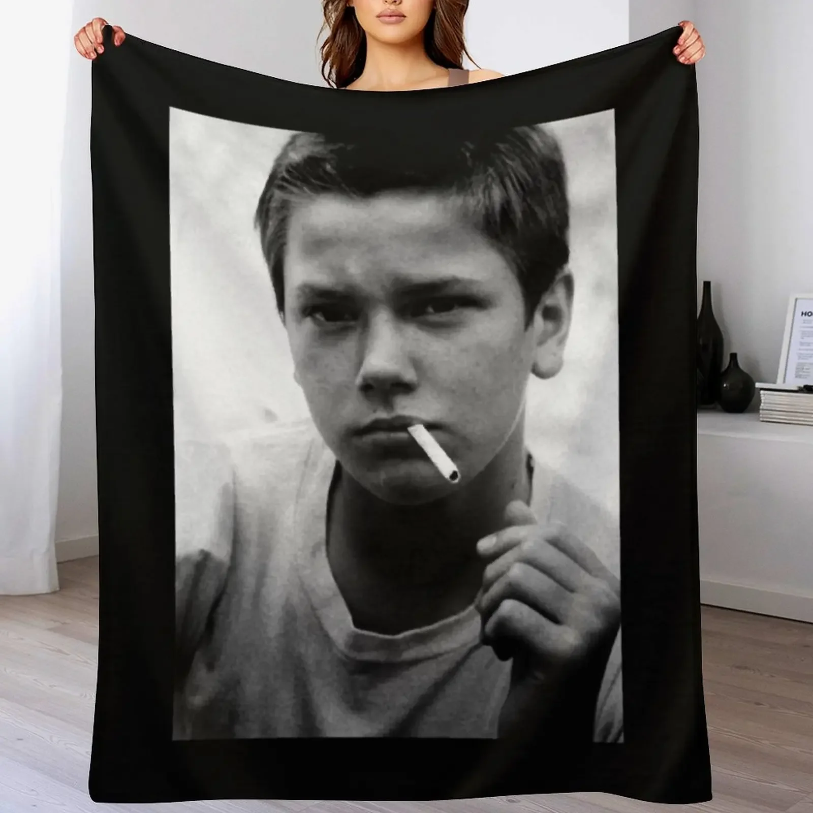 

Gifts For Men River Phoenix (Stand By Me) Halloween Throw Blanket Cute Tourist Soft Blankets