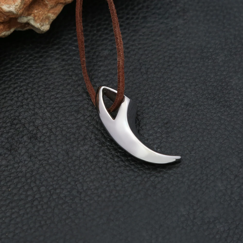 Fashion Unique High Polish Stainless Steel Wolf Fang Pendant for Men Women Punk Hip Hop Animal Tooth Necklace Jewelry Wholesale