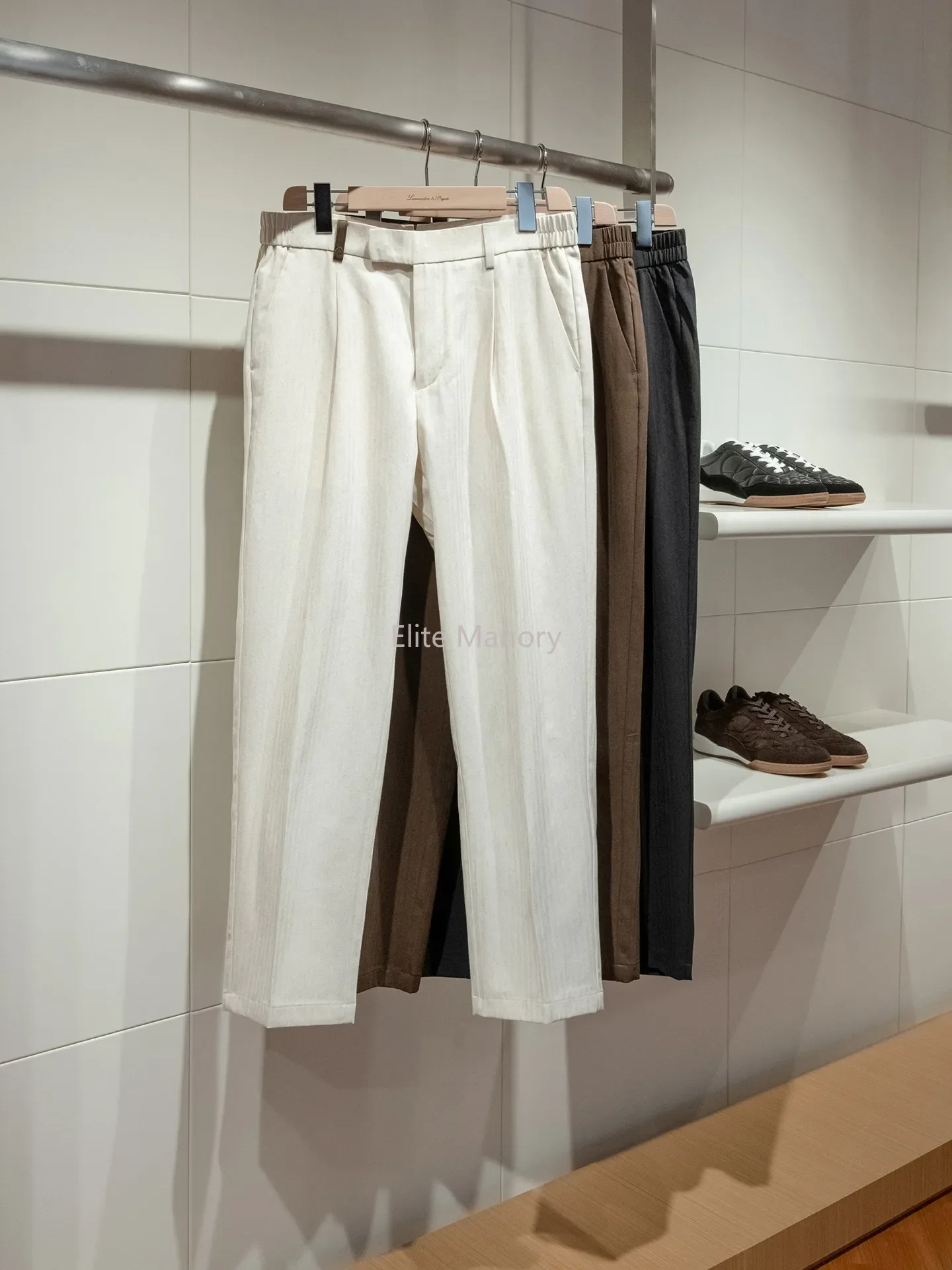 

High-end cotton and linen blend, comfortable and breathable drape straight single-pleated casual pants