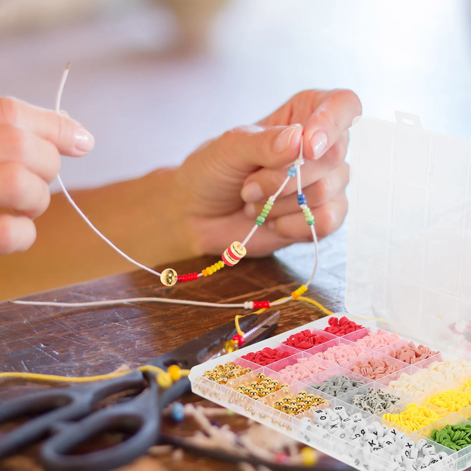 Scatola di perline in argilla polimerica Set di perline sparse con distanziatore piatto colorato per braccialetti fai-da-te, collane, creazione di gioielli, perline distanziatrici artigianali